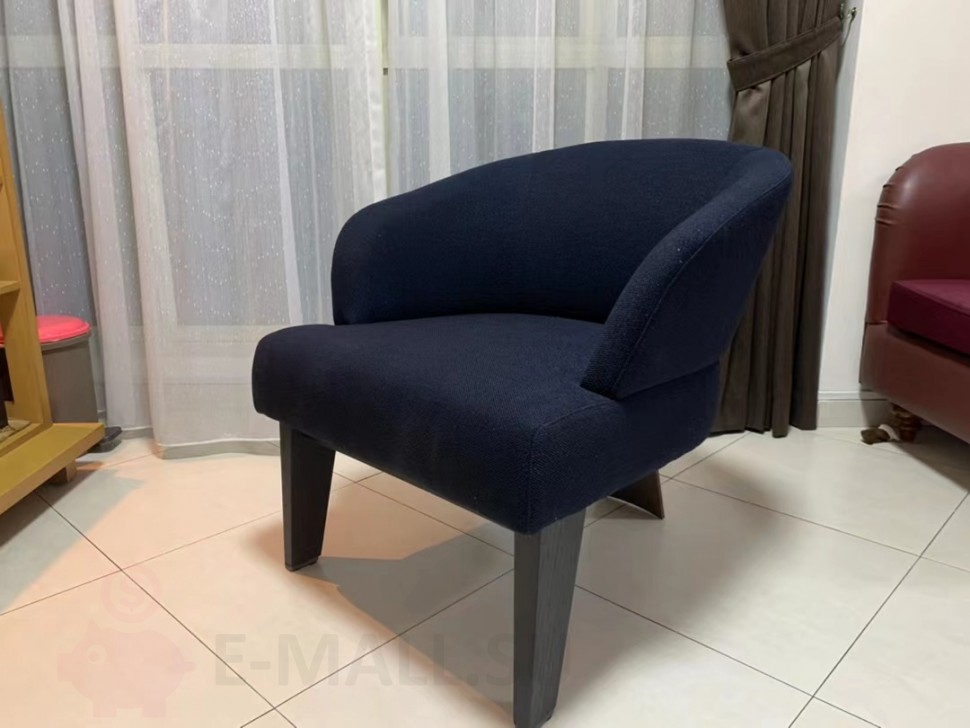 Кресло в стиле Minotti Reeves Large Armchair