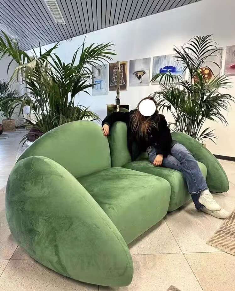 37106.970 Дизайнерский диван Tomasso в интернет-магазине E-MALL.SU 8 800 775 8355   Диваны Дизайнерский диван Tomasso