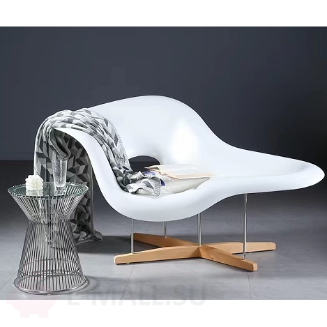 Кресло La Chaise Lounge дизайн Чарльза и Рэй Эймс Eames, белый