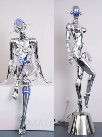 Большая фигура в стиле Cyberwomen с подсветкой