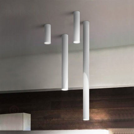 Светодиодные потолочные светильники в виде цилиндра разной длины черные