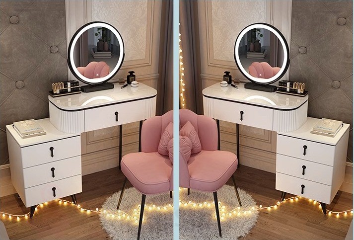 Белый туалетный столик с мраморной столешницей (имитация), зеркалом и тумбой, с черной отделкой