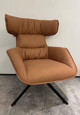 Кресло для отдыха в стиле итальянского минимализма