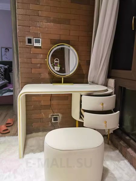 Элегантный туалетный столик 100 см покрытый кожей с круглой тумбой и изогнутой столешницей