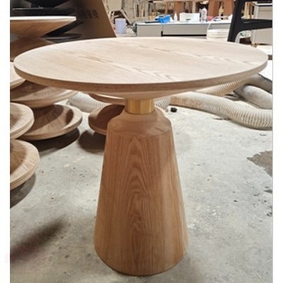 Столик кофейный из цельного дерева в стиле Nicole Coffee Table