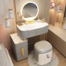 Компактный туалетный столик с тумбой, мраморной столешницей, зеркалом и пуфом