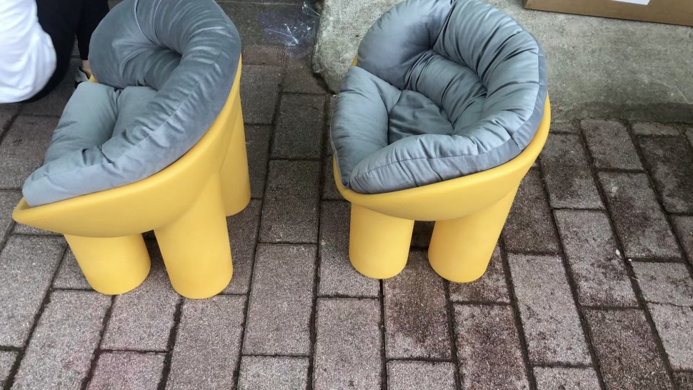 Кресло маленькое для ребенка Roly Poly Polyethylene Armchair