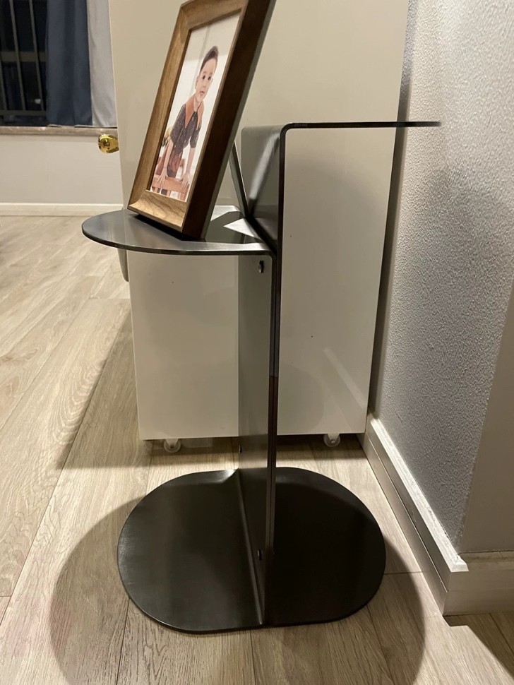 Столик приставной из нержавеющей стали в стиле Minotti FLIRT Side Table дизайн Rodolfo Dordoni
