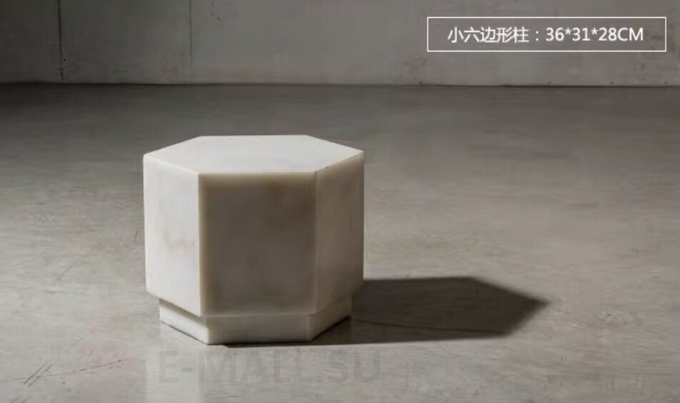 Журнальный столик из натурального камня в стиле Minotti, 36*31*28 см