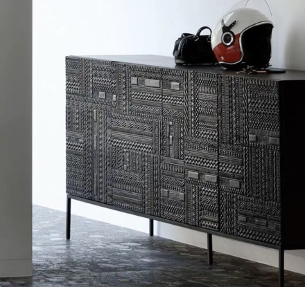 Интерьерная широкая тумба на металлических ножках в стиле Ethnicraft Archiproducts