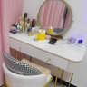Современный туалетный столик из МДФ с ребристыми боковинами без тумбы с зеркалом, белый