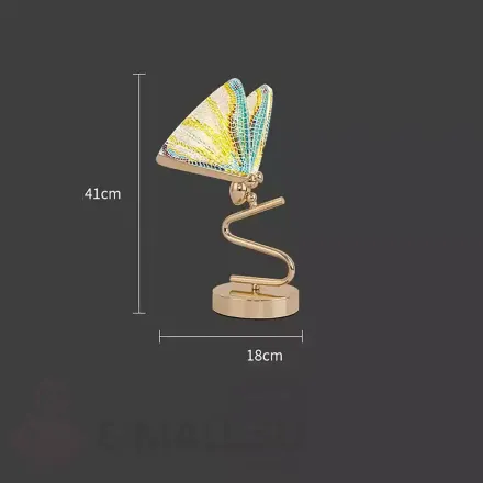 LED Настольная лампа из металла и акрила в современном стиле