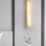 Светильник настенный из мрамора и меди прямоугольный в стиле постмодерн