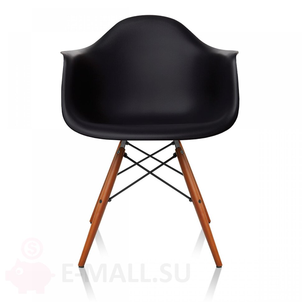 Пластиковые стулья DAW, дизайн Чарльза и Рэй Эймс Eames, ножки темные, черный