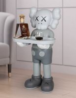 KAWS Столик из стекловолокна в поп-арт стиле