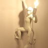 Настенный светильник в виде обезьянки Seletti Monkey Lamp Wall
