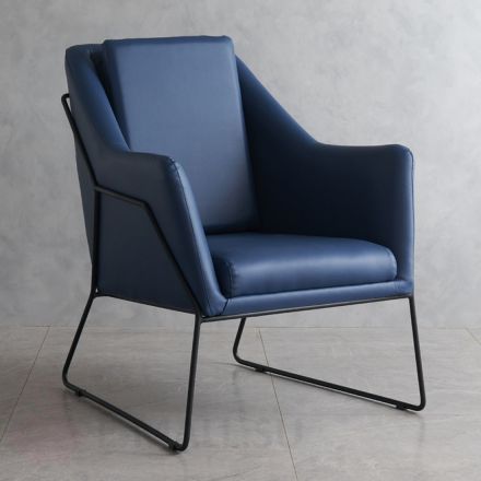 Кожаное кресло на металлических ножках Silla