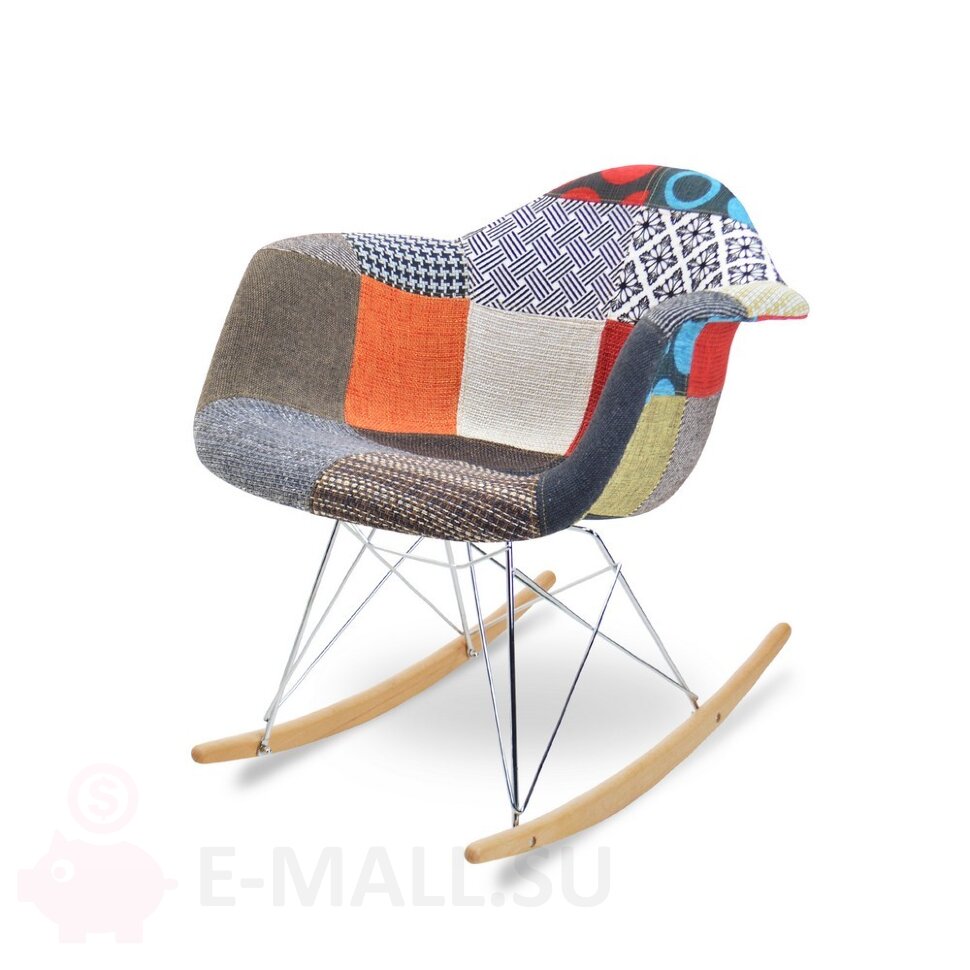 Пластиковые стулья RARFULL PATCHWORK, дизайн Чарльза и Рэй Эймс Eames, ножки светлые