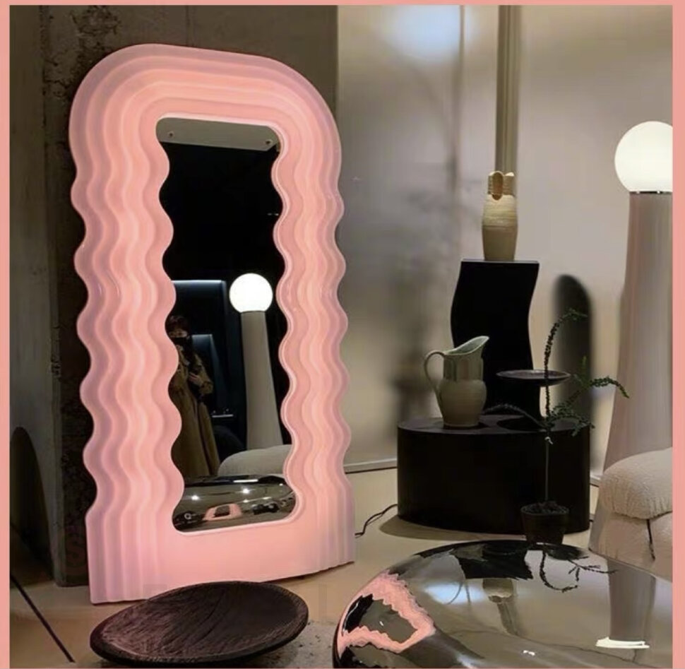 Напольное зеркало Sottsass Ultrafragola Mirror lamp