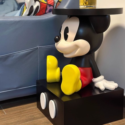 Mickey Столик из МДФ и смолы в современном стиле