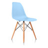 Пластиковые стулья DSW, дизайн Чарльза и Рэй Эймс Eames, ножки светлые