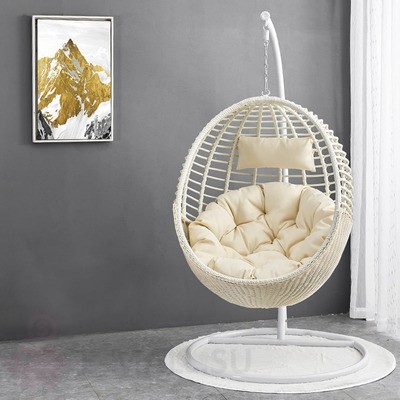 Подвесное плетеное кресло из ротанга овальное, напольная модель белый кронштейн молочный ротанг